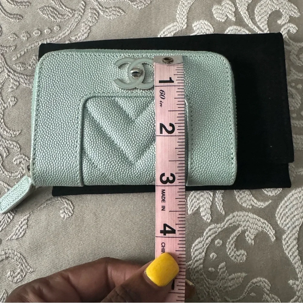 CHANEL Light Blue Leather Zipped Coin Purse (New in Box)